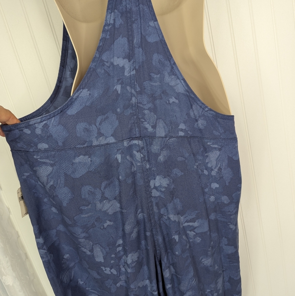 AERIE Blue Floral Overalls NWT Sz M - Picture 10 of 13